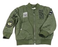 Khaki šusťákový zateplený bomber s číslem a nášivkami H&M