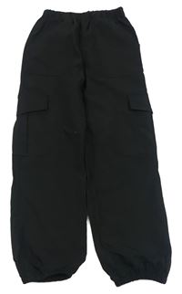 Čierne šušťákové cargo cuff nohavice Shein