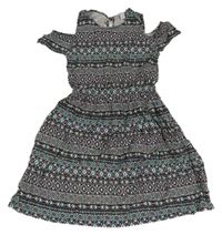 Čierno-bielo-jadeitovo-starorůžovo-modré vzorované šaty s volnými rameny PRIMARK