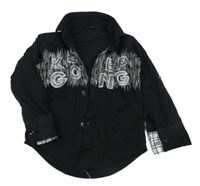 Černá košile se vzorem a nápisem z flitrů 