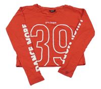 Červené crop tričko s číslom a nápismi Page one young