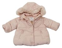 Světlerůžová šusťáková zimní bunda s kapucí s kožešinou Zara
