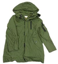 Khaki šušťáková jesenná bunda s kapucňou Zara