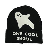 Čierna pletená čapica s duchem a nápismi George