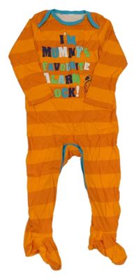 Oranžový pruhovaný overal s nápisem a budíkem