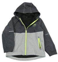 Tmavošedo-šedá melírovaná softshellová bunda s nášivkou a kapucí