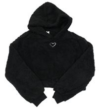 Čierni chlpatá crop mikina so srdcem a kapucňou Shein