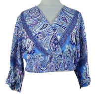 Dámská modro-bílá vzorovaná crop halenka 