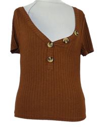 Dámské hnědé žebrované crop tričko s knoflíčky Miss Selfridge 
