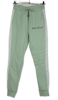 Pánske svetlozelené tepláky s bielymi pruhmi Primark