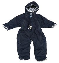 Tmavomodrá šušťáková zimná kombinéza s nášivkou a kapucňou