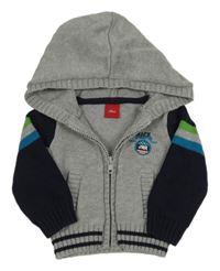 Sivo-tmavomodrý melírovaný prepínaci sveter s nášivkou a pruhmi a kapucňou S. Oliver