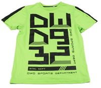 Neónově zelené športové tričko s nápisom C&A