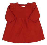 Červené svetrové šaty s volánky