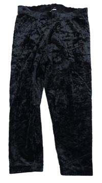 Černé sametové legíny