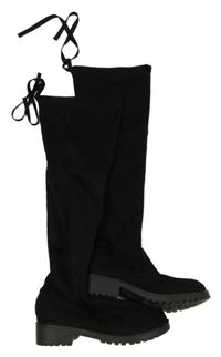 Nové - černé semišové lehké vysoké kozačky vel. 35