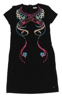 Čierne šaty s farebnou výšivkou