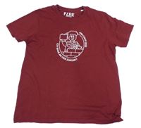 Vínové tričko s postavičkou a nápisy 