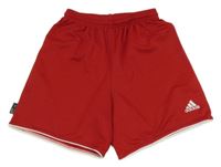 Červené sportovní kraťasy s logem Adidas