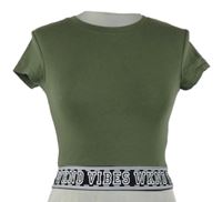 Dámske khaki crop tričko s logy FB Sister