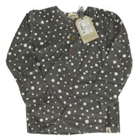 Nové - Sivo-biele bodkovaná é menšestrové tričko