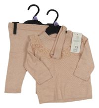 Nové - Světlerůžový perforovaný svetr s volánkem + tepláky F&F