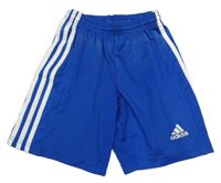 Safírové sportovní funkční kraťasy s pruhy Adidas 