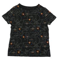 Čierne tričko s basketbalovými koši a loptami KIABI