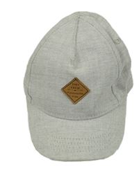 Světlešedo-bílá melírovaná vzorovaná kšiltovka s nášivkou H&M