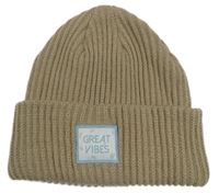 Béžová čapica s nášivkou Yigga