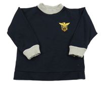 Čierno-sivá mikina s nášivkou