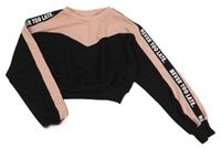 Ružovo-čierna crop mikina s pruhem na rukávech s nápismi Shein