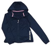 Tmavomodrá sportovní propínací mikina s nápisem a kapucí