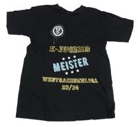 Čierne tričko s nápisom