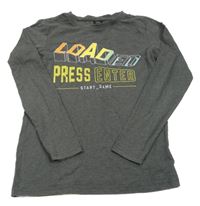 Sivé tričko s nápismi Chapter young