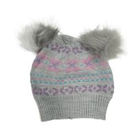 Svetlošedá -farebná vzorovaná čapica s brmbolcom