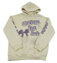 Smetanová mikina s fialovým nápisem a mašlí a kapucí C&A