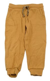 Okrové rebrované tepláky