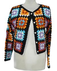 Dámsky farebný vzorovaný háčkovaný crop prepínaci sveter