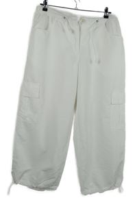 Dámske biele šušťákové capri nohavice s vreckami Bonprix