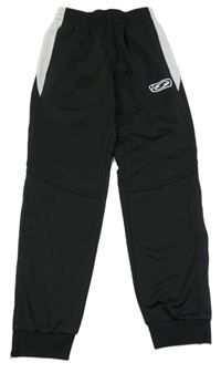 Černo-bílé sportovní tepláky s potiskem