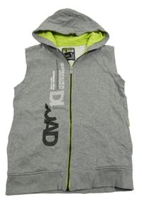 Sivá mikinová prepínaci vesta s nápismi a kapucňou C&A