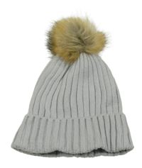 Šedá pletená žebrovaná čepice s bambulí 