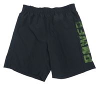 Čierne športové kraťasy s nápisom Yigga