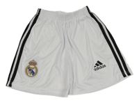 Bílo-černé sportovní kraťasy s výšivkou Adidas