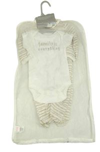 Nové - 5set - Bílo-béžový pruhovaný overal + rukavičky + čepice + ponožky + bílé body s nápisem