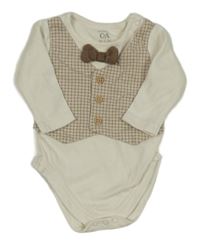 Bielo-béžové body s našitou vestou a motýlkom C&A