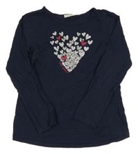 Tmavomodré tričko so srdcem OVS