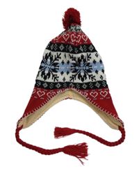 Nové - tmavočerveno-čierno-bielo-modrá vlnená čapica s vločkami a brmbolcom