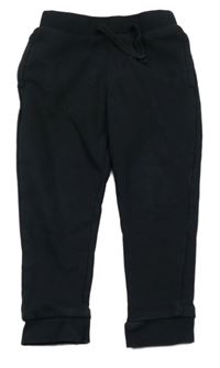 Černé tepláky George